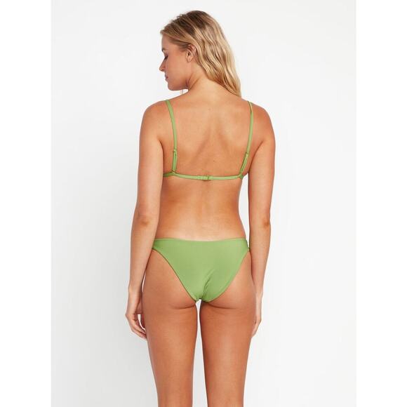 Volcom Simply Seamless Tri Bikini Top in Apple, size XL, NWT - Picture 2 of 7